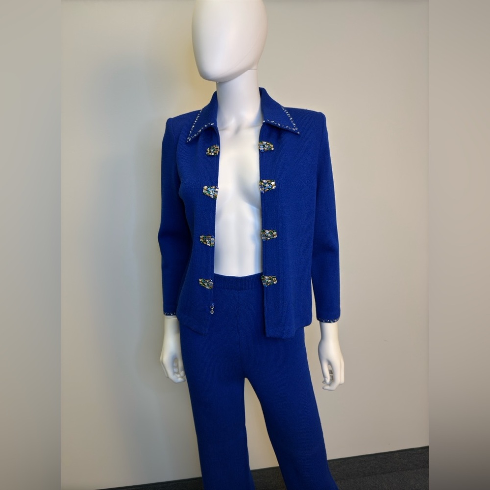 St. John Knit outfit